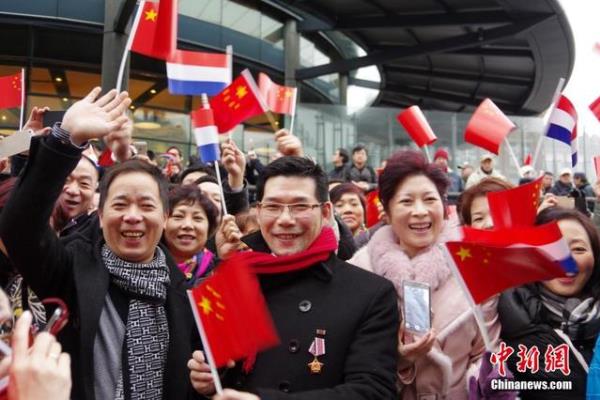 美国华人在大陆怎么生活起来的（移民美国的华人还想再回国发展吗）.