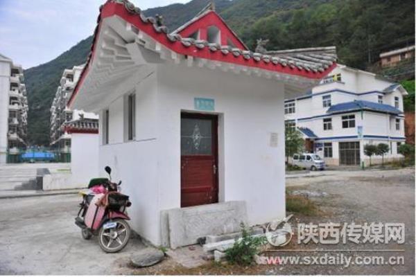 移民群众补偿补助标准和兑付办法未进行公布.