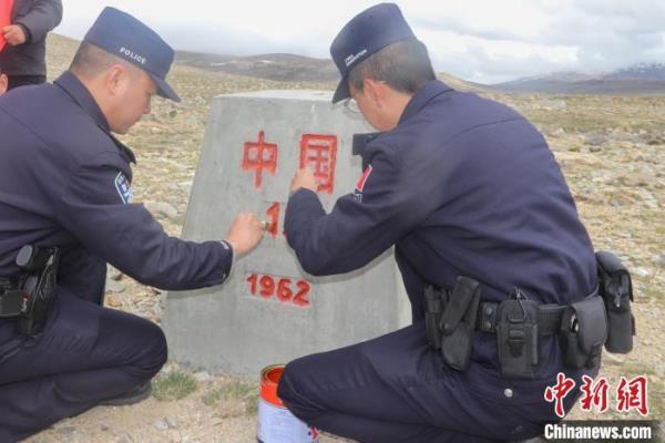 作为移民管理警察（高原移民管理警察杨军）.