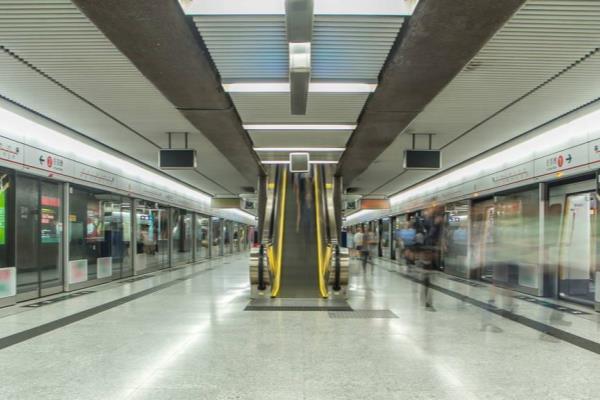 香港人为什么不移民内地（香港与内地之间的矛盾）.