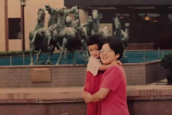 第一代移民叫什么（探寻第一代移民的身份认同之谜）